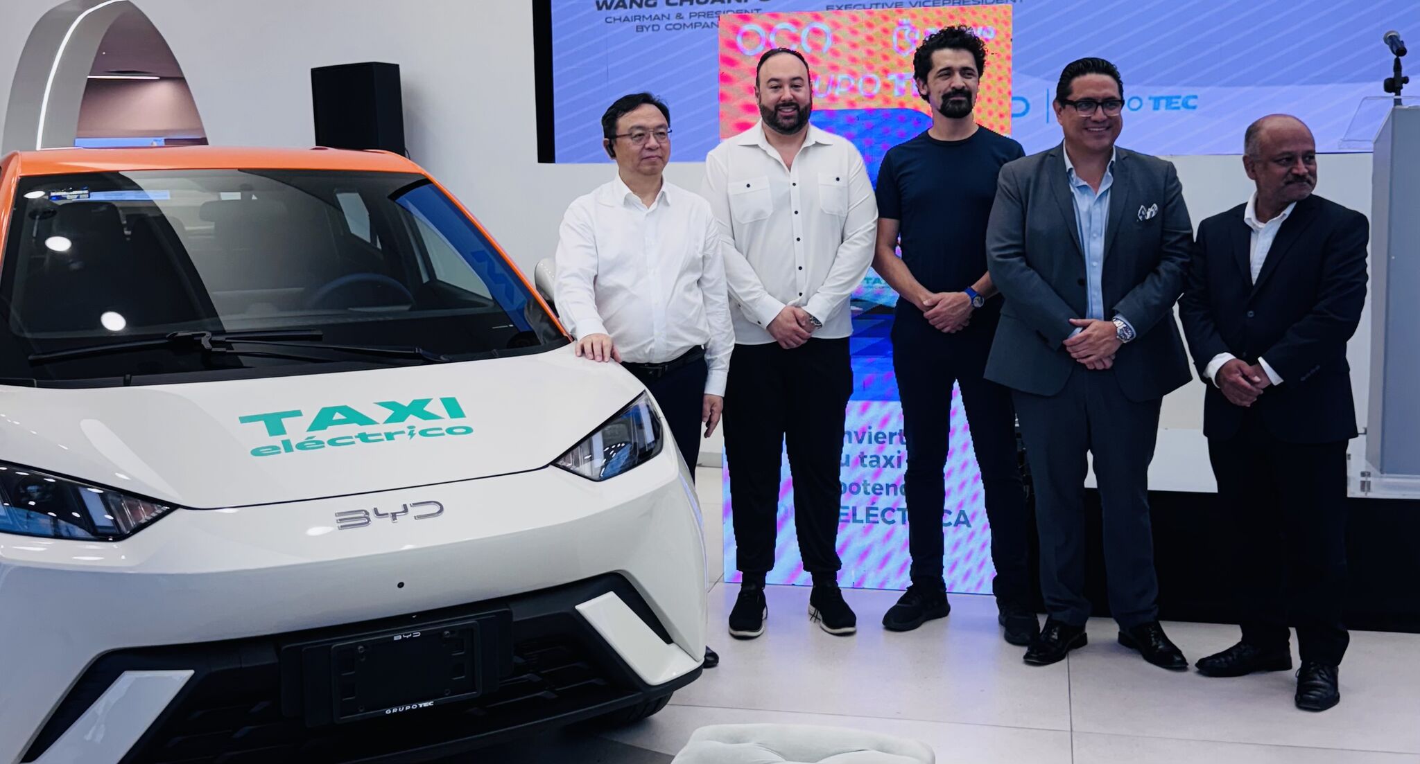 Arriba presidente de BYD a Nuevo León y encabeza lanzamiento de ...